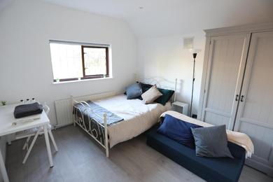 Guest house Private Double bedroom in Wembley Park