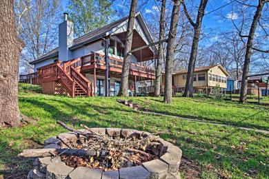 Holiday home Waterfront Getaway with Fire Pit and Boat Slip!