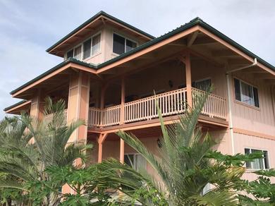 Holiday home Coconut Palms Vacation Rental near lava fields and beaches