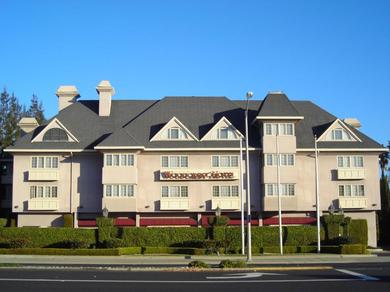 Отель Woodcrest Hotel