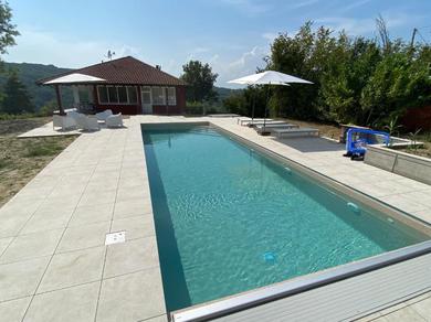 Вилла Pool villa with wide view on Langhe Hills