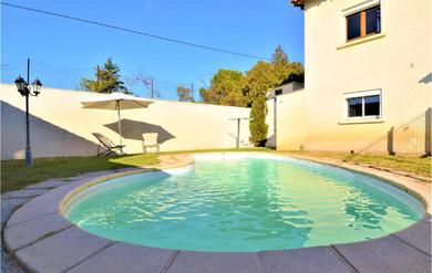 Stunning home in Vauvert with 3 Bedrooms, WiFi and Outdoor swimming pool