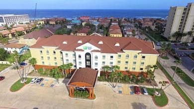 Курорт Holiday Inn Express Hotel and Suites South Padre Island, an IHG Hotel