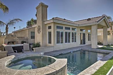 Holiday home Country Club Home with Pool and Spa, 2 Mi to Coachella