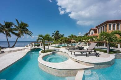 Вилла Belizean Cove Estates Luxury Beachfront Villa