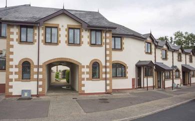 Hotel Coach House, Forest Park, Courtown, County Wexford - Sleeps 6