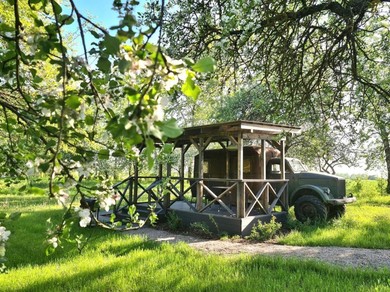Campsite Romantic stay in apple tree park - Vintage Gaz-63