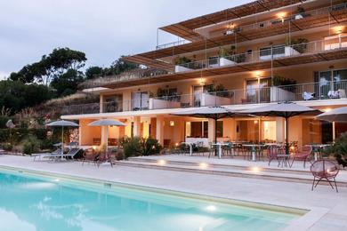 Resort Luna Minoica Suites and Apartments
