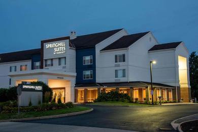Отель SpringHill Suites Columbus Airport Gahanna