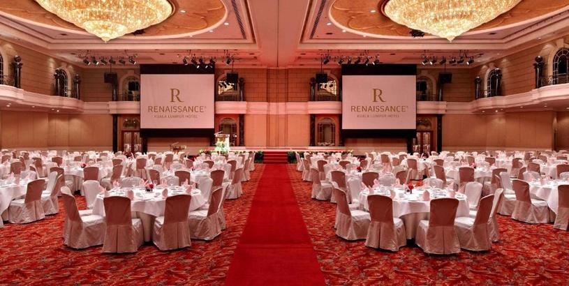 Отель Renaissance Kuala Lumpur Hotel & Convention Centre