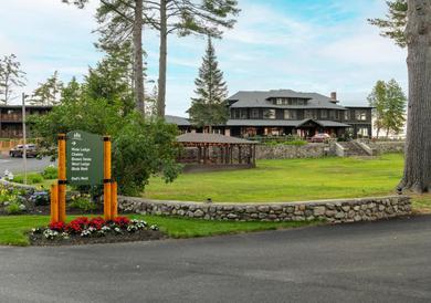 Hotel Lodge at Schroon Lake