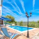 Villa Montbarbat Villa Sleeps 6 with Pool and Air Con