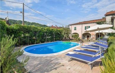 Holiday home Amazing home in Castagnetoli with 3 Bedrooms, WiFi and Outdoor swimming pool