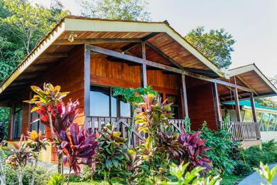 Лодж Heliconias Rainforest Lodge