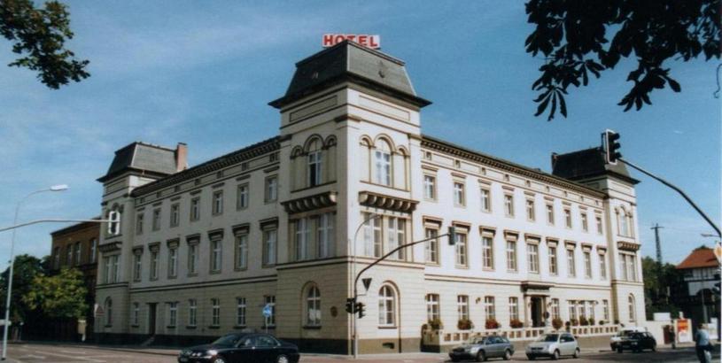 Отель Hotel "Stadt Köthen"