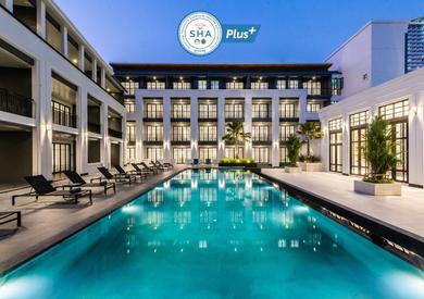 Отель One Patio Hotel Pattaya - SHA Extra Plus