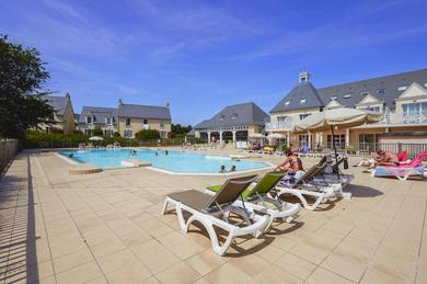 Holiday home Holiday home in residence Le Green Beach, Port-en-Besssin-Huppain
