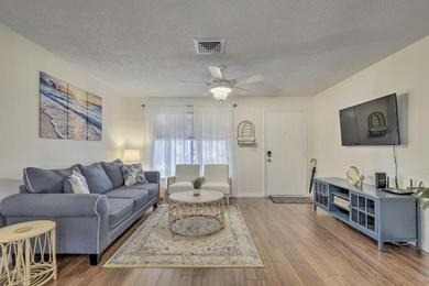Holiday home Calming Getaway 9 Mi to Clearwater Beach!
