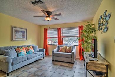 Apartments Updated Condo Near Beach Ideal Walkable Location!