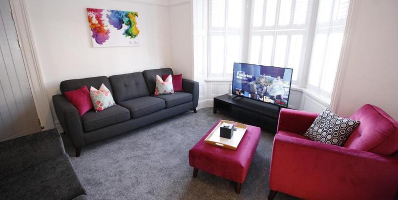 Holiday home Luxurious 4-bed Victorian in the heart of Cardiff