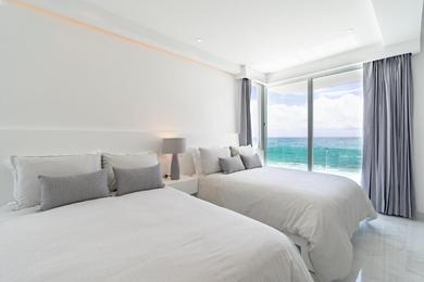 Apartments Suite Deluxe -Crashing Waves Proximity- Ocean View