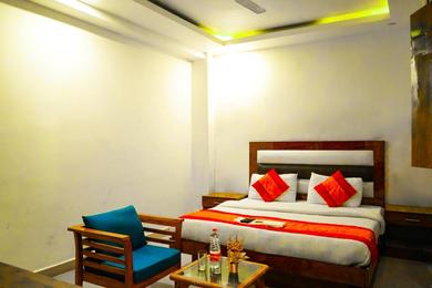 Отель Roomshala 052 Hotel Global Radiance - Near IGI Airport