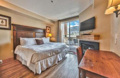 Апартаменты Silverado King Hotel Room by Canyons Village Rentals