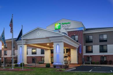 Отель Holiday Inn Express Hotel & Suites Ashland, an IHG Hotel
