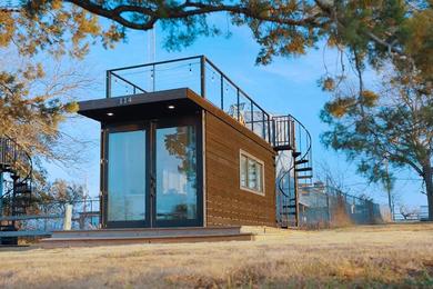 Hotel The Bluebonnet-Tiny Container Home Country Setting 12 min to Downtown