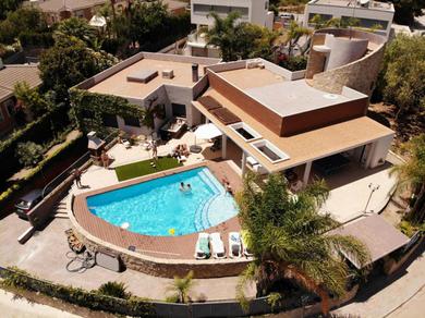 Villa VillaHuerta,es pool and Jacuzzi, just for quiet people