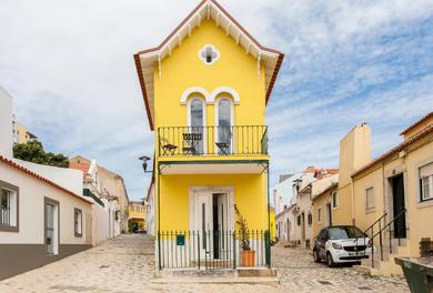 Апартаменты Lisbon Sea Side Chalet