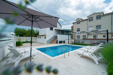 Apartments Luxury with gallery, heated pool only for you-KLIS CRO