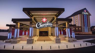 Отель Cherokee Casino Hotel Roland