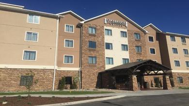 Отель Staybridge Suites Merrillville, an IHG Hotel
