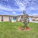 Holiday home Updated Lakefront Home in Port Richey with Yard