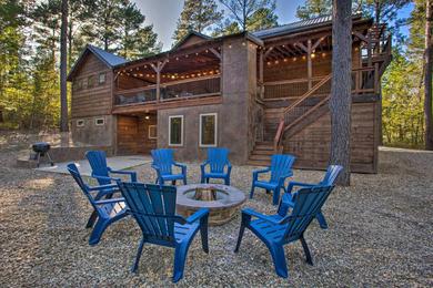 Holiday home Large Luxury Cabin Game Room, Fire Pit, Deck