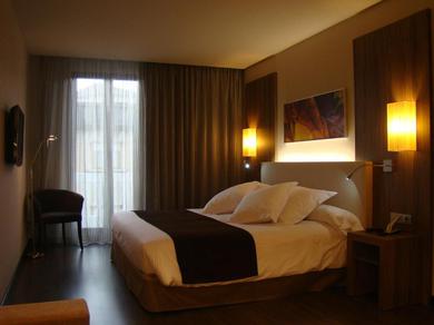 Отель Hotel Aroi Ponferrada