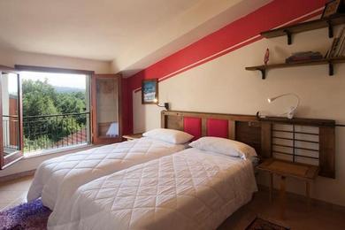 Hotel 2 bedrooms house with jacuzzi enclosed garden and wifi at Decollatura