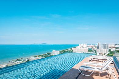 Апартаменты The Riviera Jomtien by Pattaya Holiday