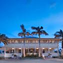 Resort Mahogany Bay Resort and Beach Club, Curio Collection