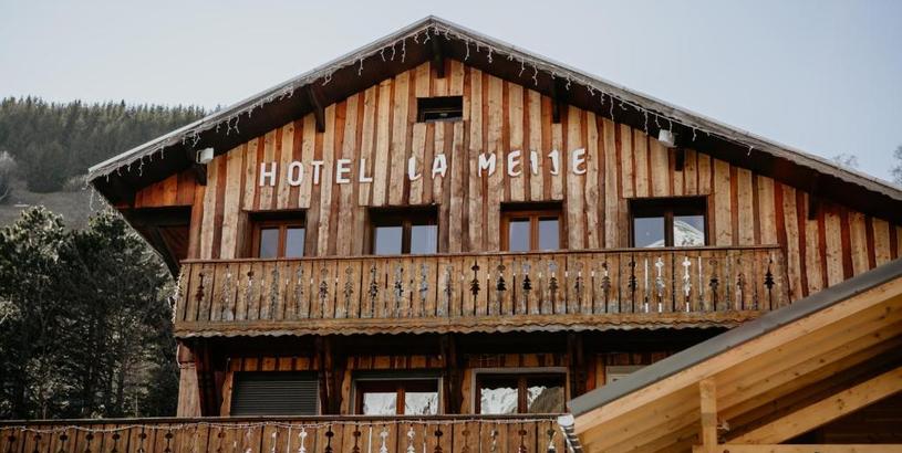 Отель Hotel La Meije