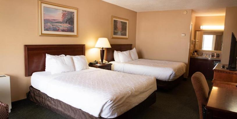 Отель Grand Idaho Inn & Suites