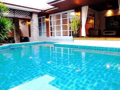 Holiday home 4 Bedroom Private Pool Bungalow Walking Street 15 Min Ride Away