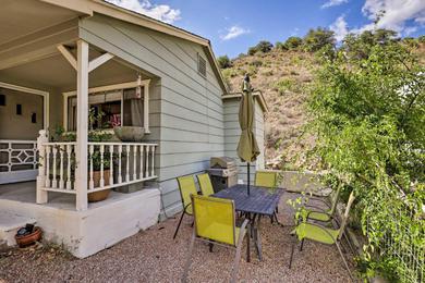 Holiday home Bisbee House with Private Yard, Parking, Grill!