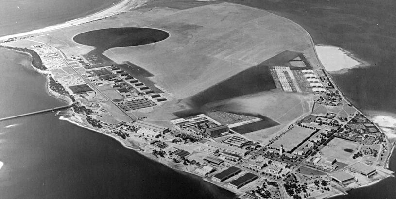 North Island Naval Air Station-Halsey Field (NZY), Сан Диего, Соединенные Штаты
