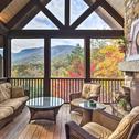 Дом отдыха Stunning Mill Spring Home with Mountain Views!