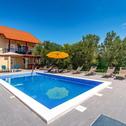 Holiday home Five-Bedroom Holiday Home in Suhovare