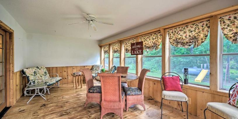 Holiday home Lakeside Spooner Home with Game Room and Views!