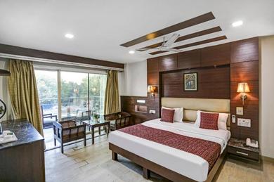 Hotel Hotel Fabstays @East of Kailash South Delhi