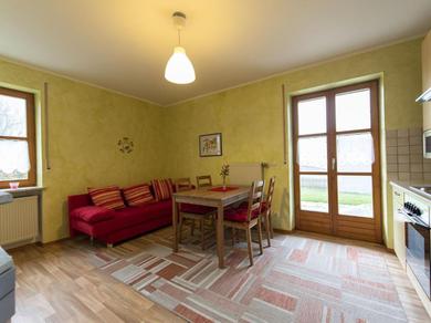 Cheerful Apartment near Forest in T nnesberg
